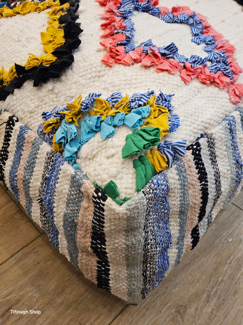 Pouf Coloré Boucherouite design Azilal