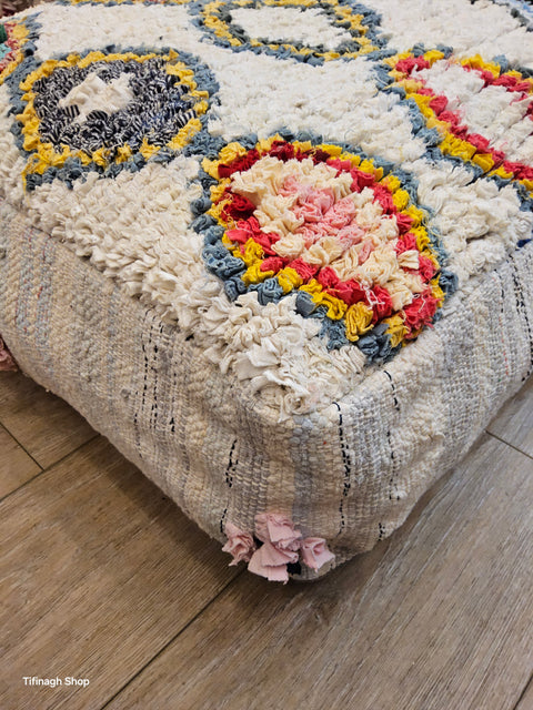 Pouf Coloré Boucherouite design Azilal
