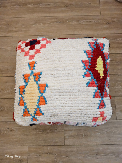 Pouf Coloré Boucherouite design Azilal