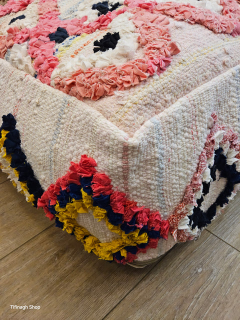 Pouf Coloré Boucherouite design Azilal