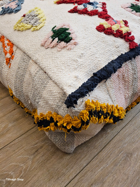 Pouf Coloré Boucherouite design Azilal