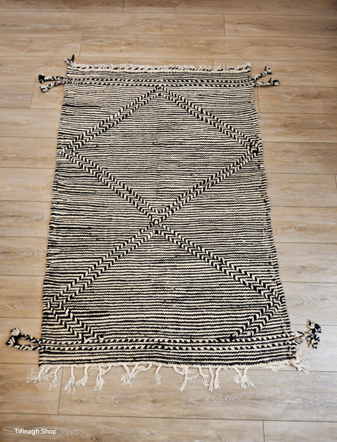Tapis berbère - Kilim Zanafi 1.54 m x 1.03 m