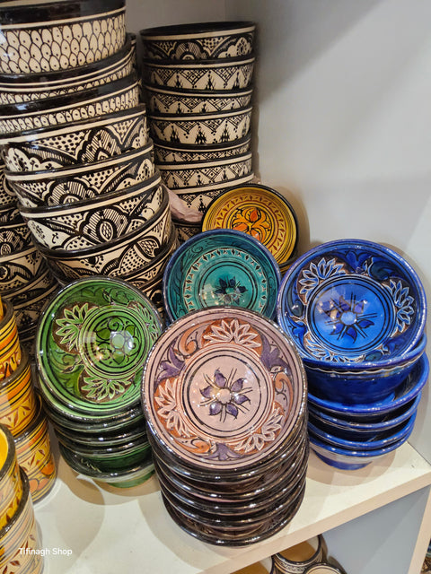 5 bols Apéritifs multicolores ciselés 10 cm