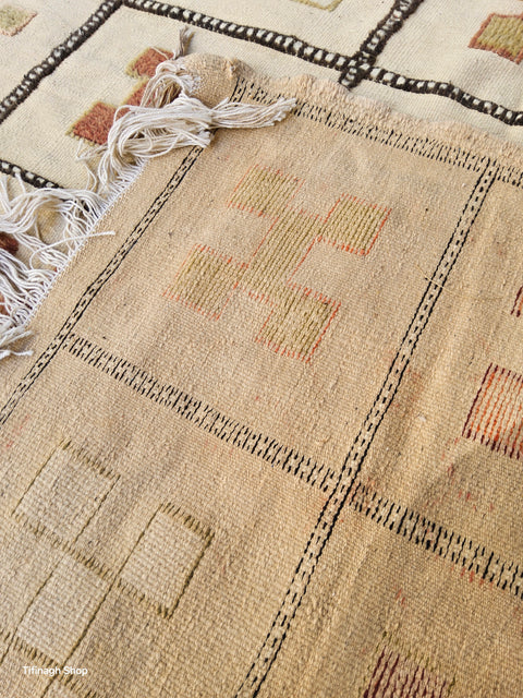 Berber carpet - Kilim of Taznakht 2.60mx 1.50m