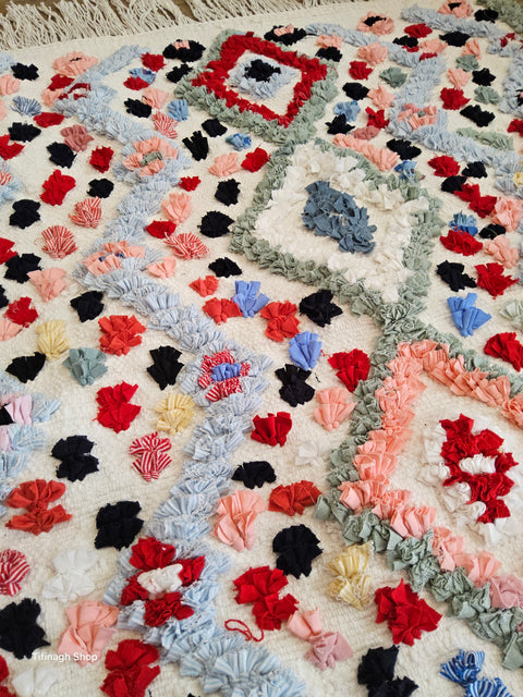 Tapis berbère - Boucherouite Nouveau 1.47m x 0.92m Design Azilal