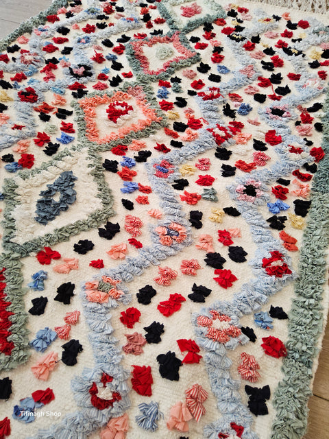 Tapis berbère - Boucherouite Nouveau 1.47m x 0.92m Design Azilal