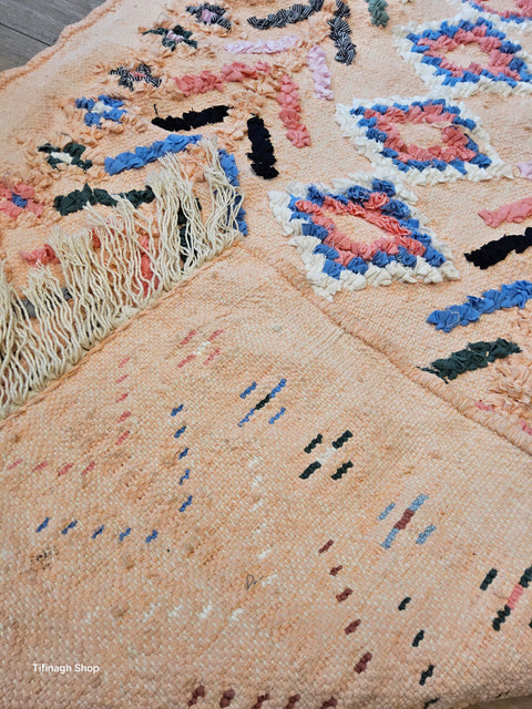 Tapis berbère - Boucherouite Nouveau 1.53m x 0.92m Design Azilal