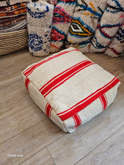 Vintage pouf