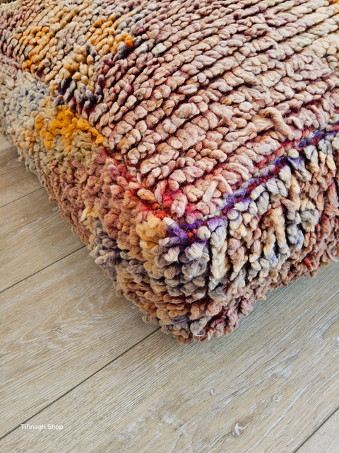 Vintage pouf