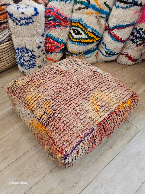 Vintage pouf