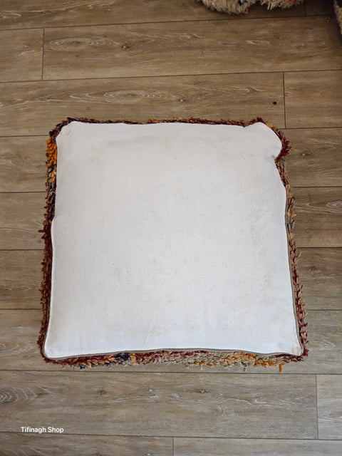 Vintage pouf
