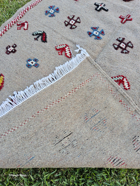 Berber carpet - Kilim of Taznakht 1.60 mx 0.97 m