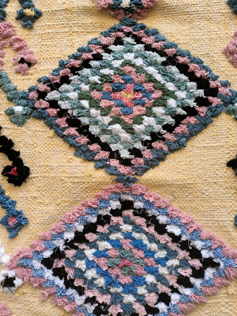 Tapis berbère - Boucherouite Nouveau 1.13m x 0.62m Design Azilal