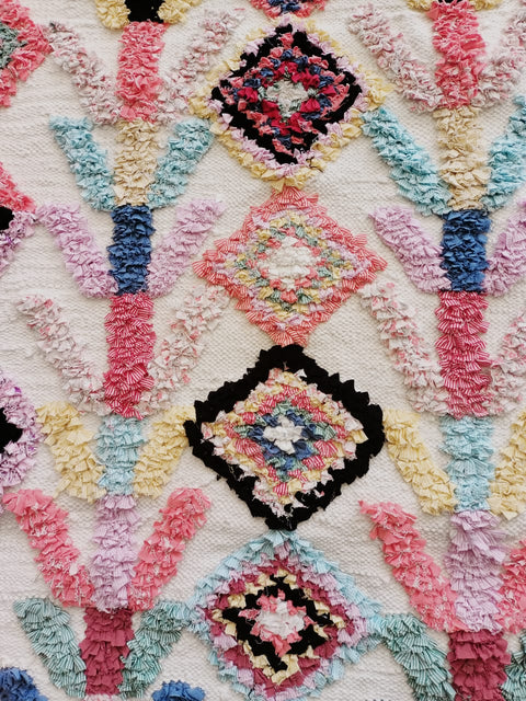 Tapis berbère - Boucherouite Nouveau 1.65m x 1.01m Design Azilal