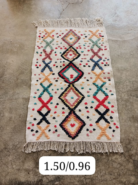 Tapis berbère - Boucherouite Nouveau 1.50m x 0.96m Design Azilal