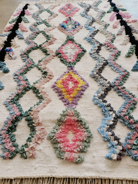 Tapis berbère - Boucherouite Nouveau 1.49m x 1.00m Design Azilal