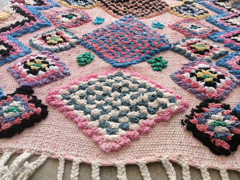 Tapis berbère - Boucherouite Nouveau 1.11m x 0.74m Design Azilal