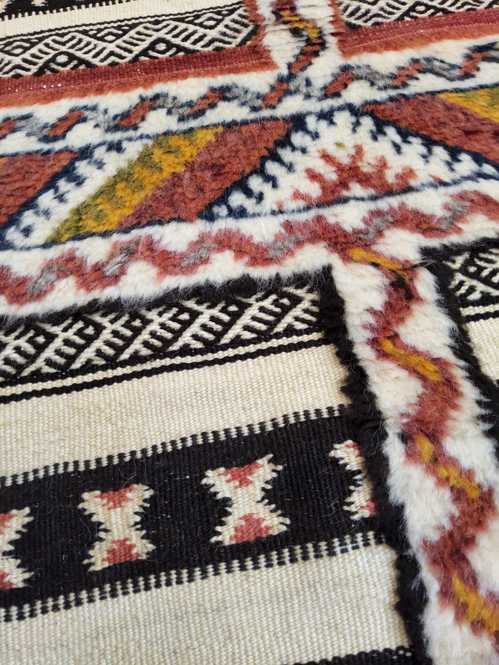 Grand Tapis Berbère Taznakht – Kilim Moderne Tissé Main 2,74m X 1,54m (neuf Sans étiquette)
