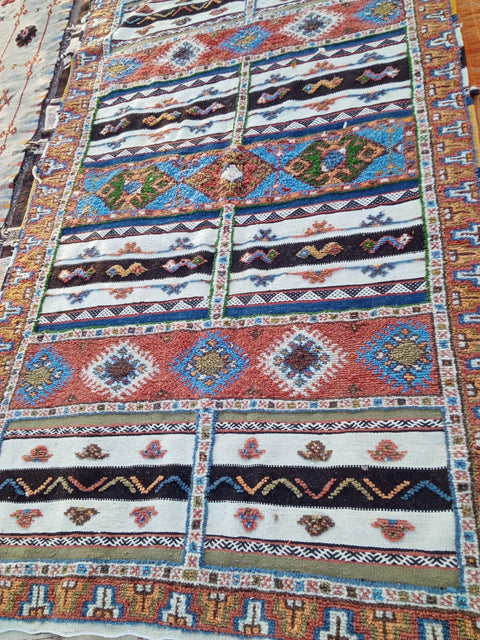 Tapis berbère - Kilim de Taznakht 2.40m x 1.45m